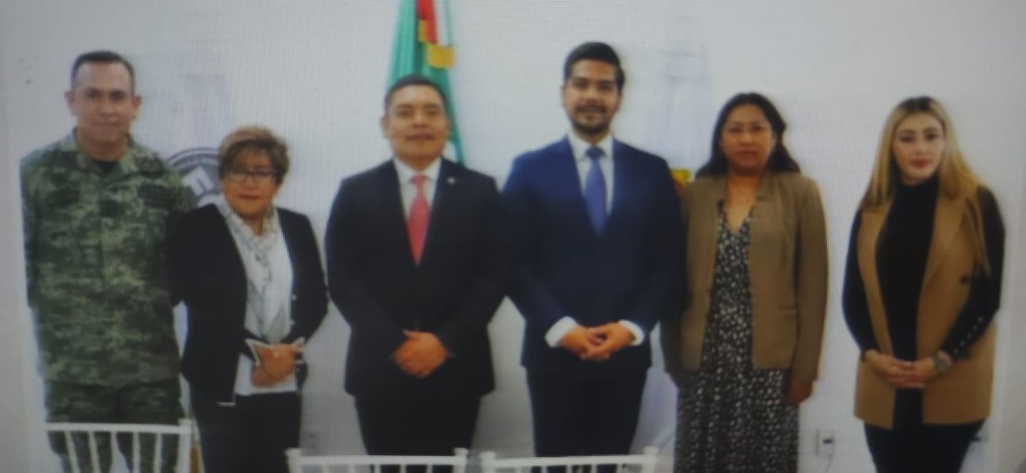 Cristina González Cruz y alcaldes se reunió con el fiscal regional  Neza
