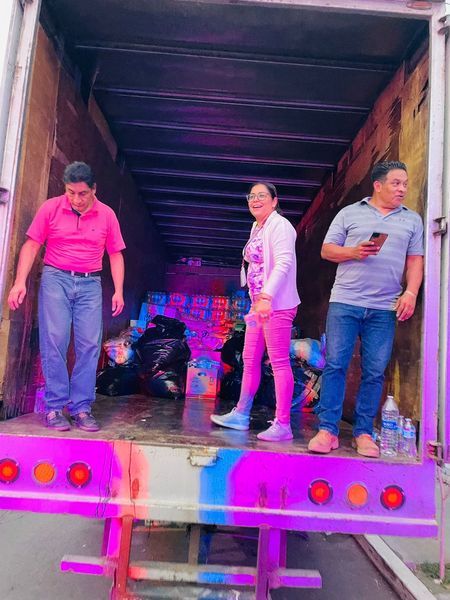 Sale de Texcoco Camión con 12 Toneladas de Ayuda para los Damnificados del Huracán Otis