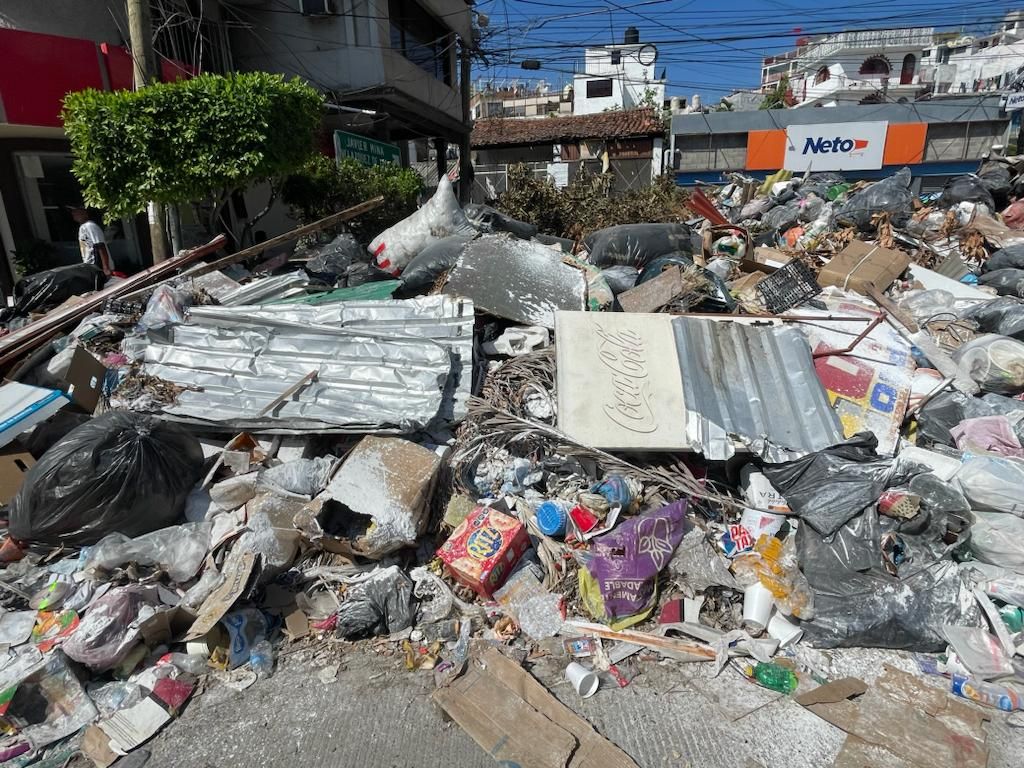 Realiza gobierno de Abelina López Rodríguez encalamiento en los puntos negros en la ciudad
