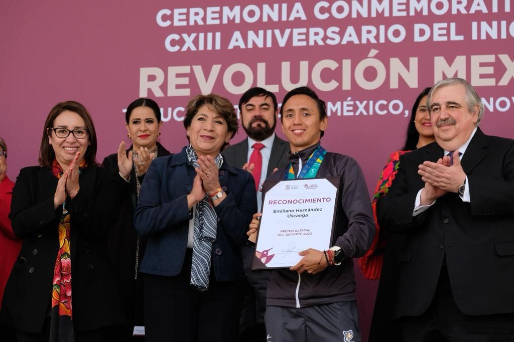Celebran en Toluca aniversario de la revolución mexicana y la entrega del premio estatal del deporte
