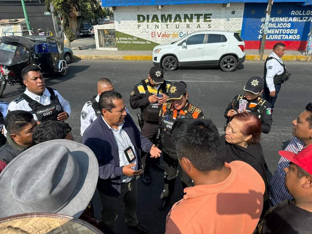 Taxistas afectados por el inepto gobierno de Xóchil Flores alcaldesa de Chimalhuacán 