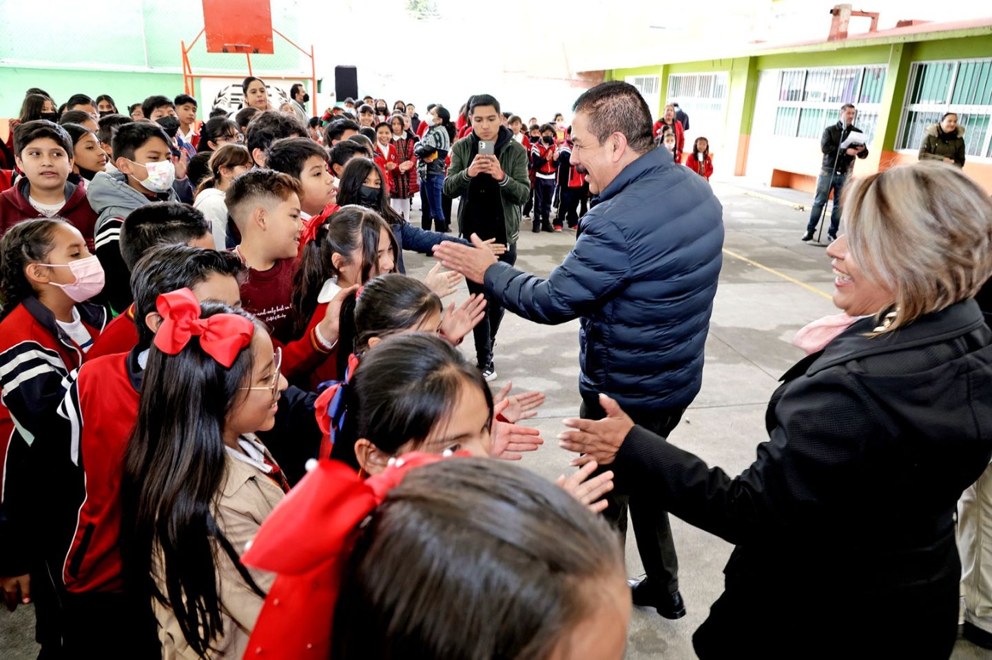 Rehabilitan escuelas por más de 24 millones de pesos en cuatro municipios mexiquenses 