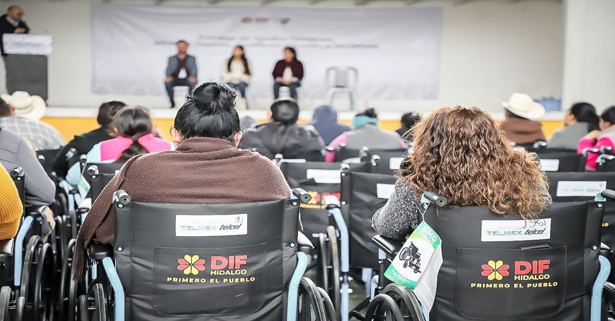 Entrega DIFH apoyos en la Sierra Gorda de Hidalgo  