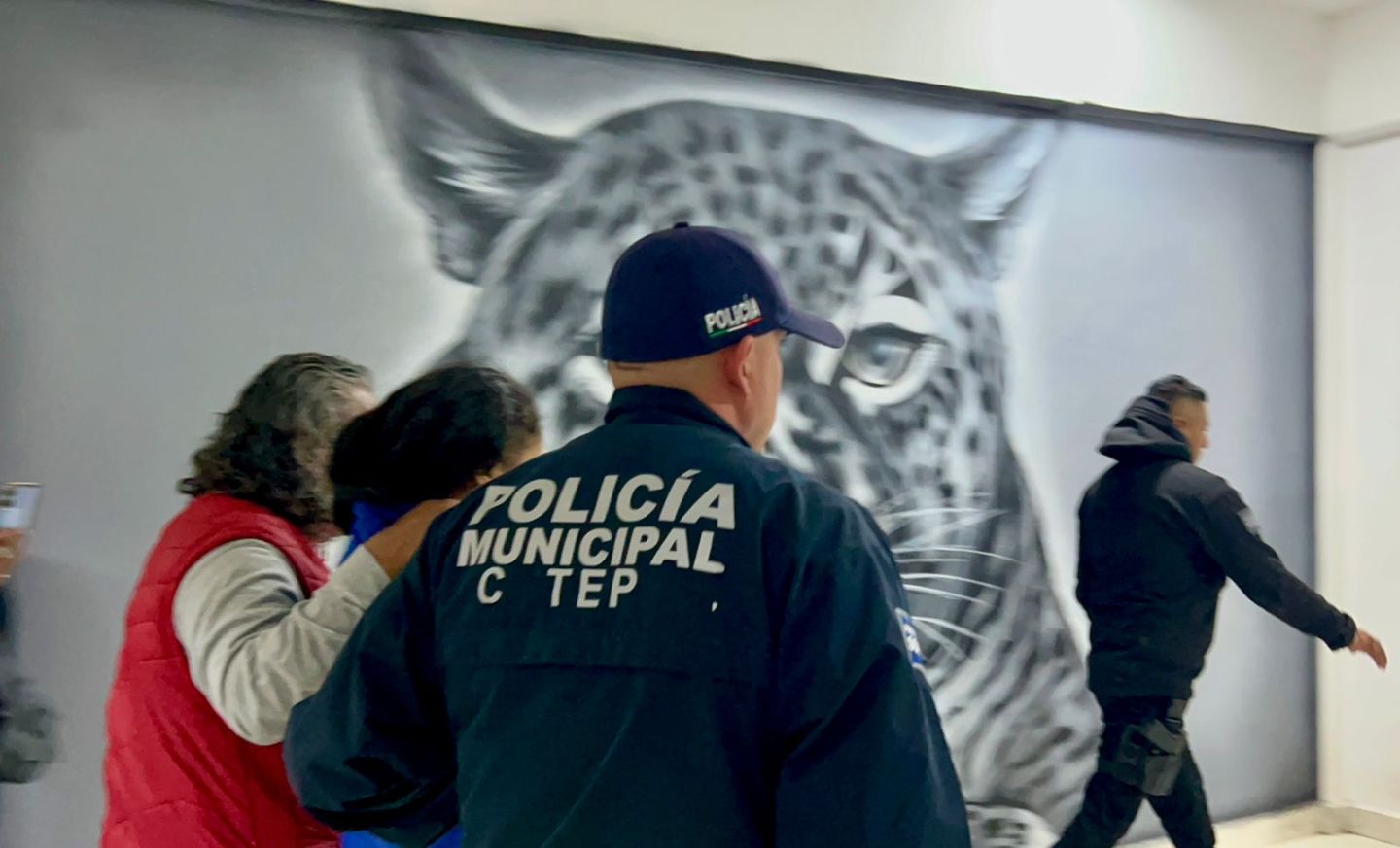 Policía de Ecatepec captura a sujetos que eran buscados por cometer robos con violencia
