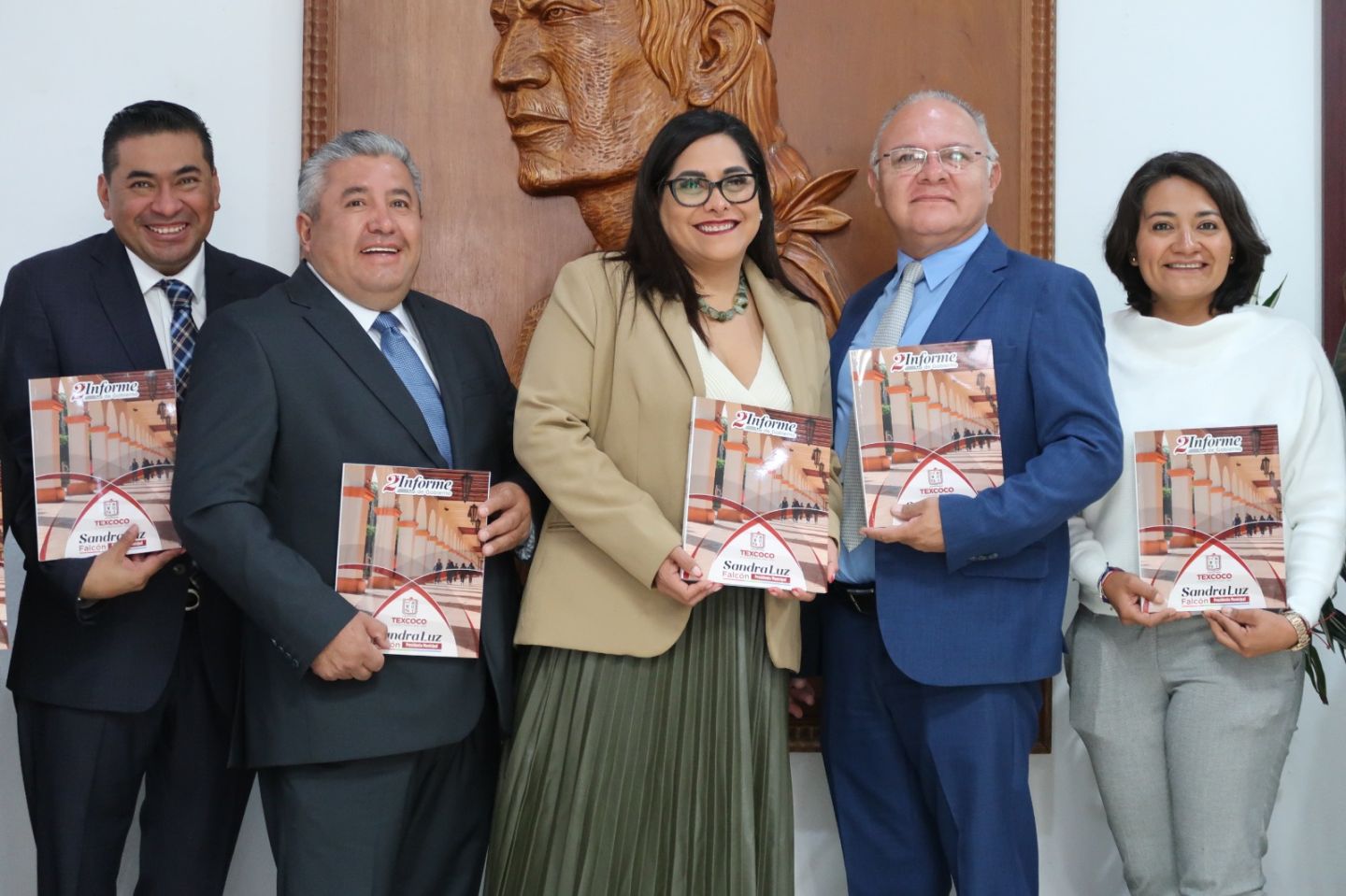 En sesión solemne alcaldesa de Texcoco entrega segundo informe de gobierno 