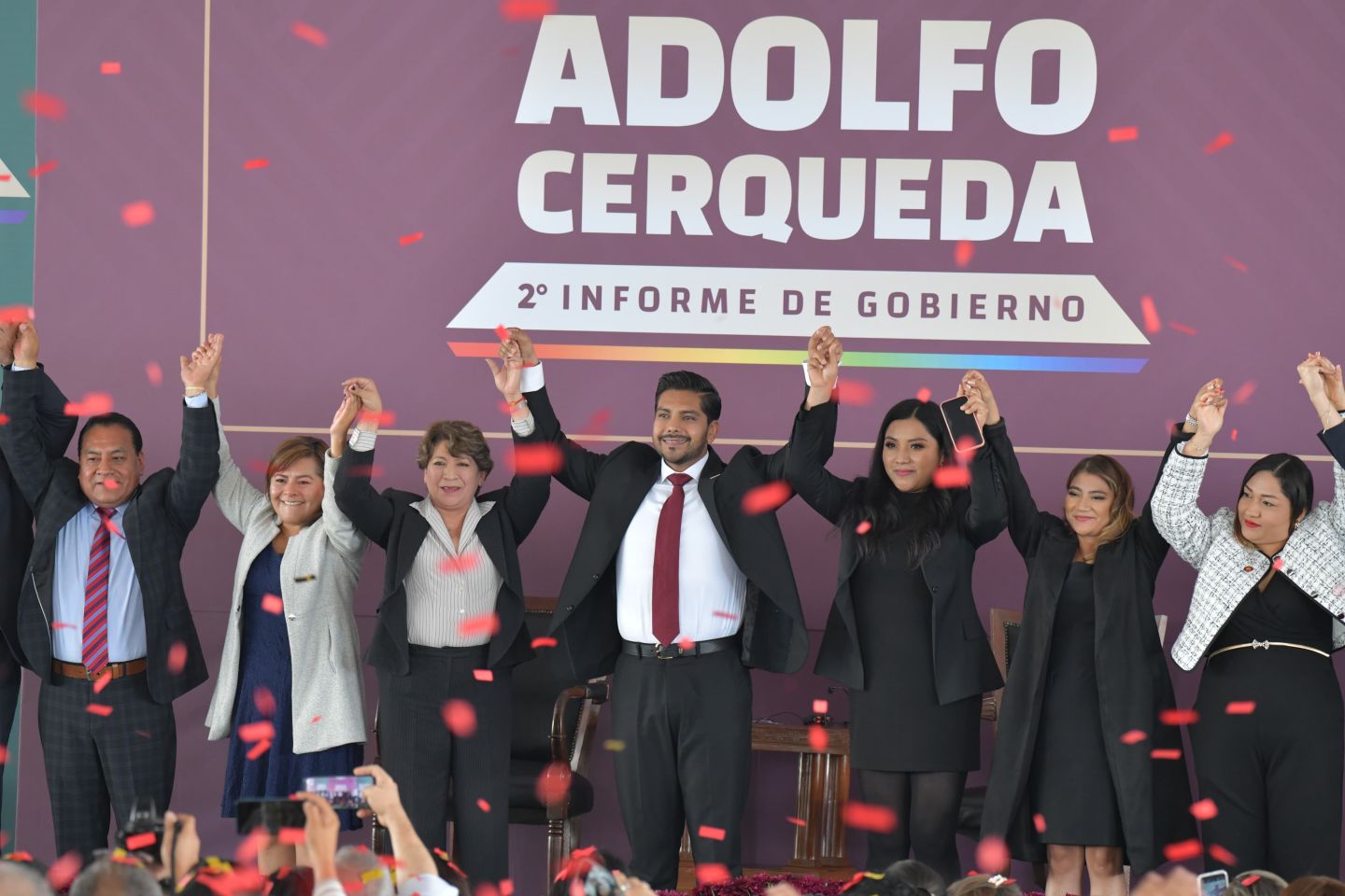 Adolfo Cerqueda, rindió su segundo informe de gobierno