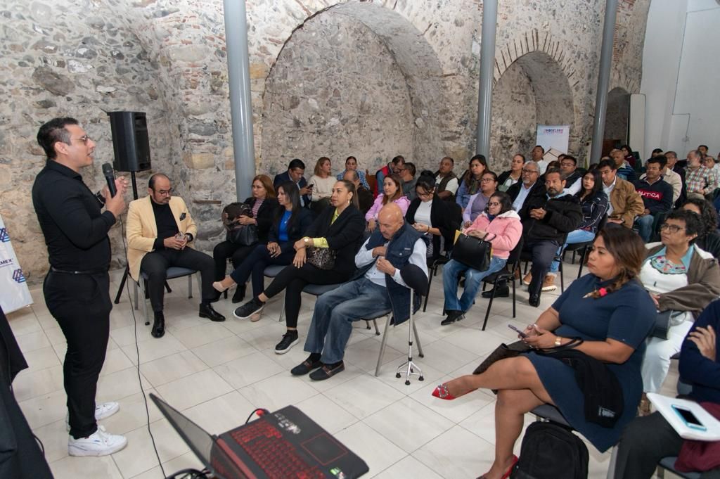 Participan más de 50 emprendedores en taller ’Generando Redes de Negocios’