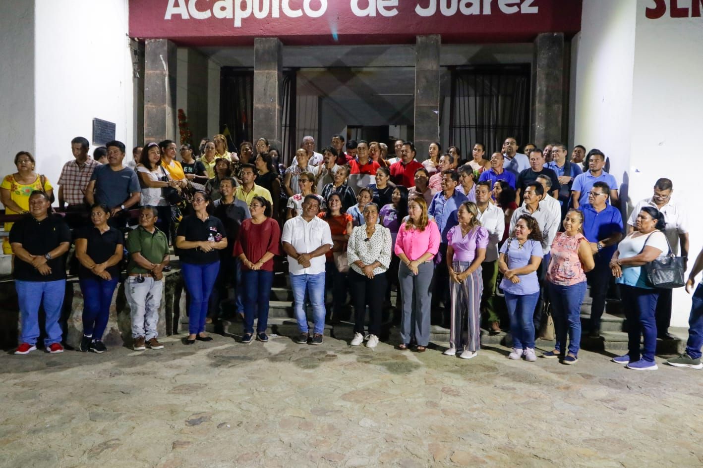 Nuevamente hace historia Abelina López; sin endeudarse paga aguinaldo de trabajadores 