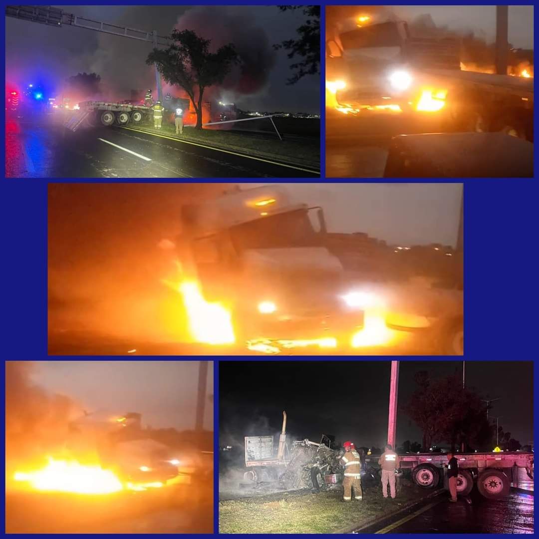 Se incendió  un  tráiler al impactarse contra poste de señalamientos en Tocuila en la carretera Texcoco- Ecatepec .