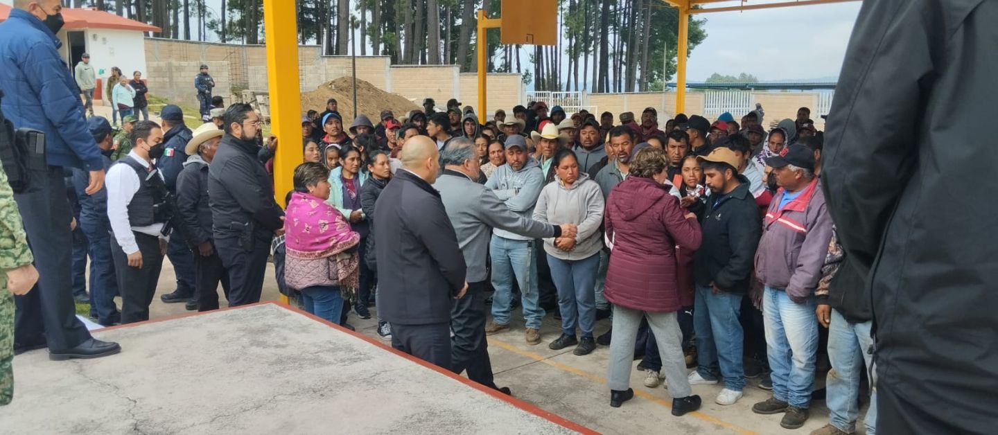 Visita Delfina Gómez Texcaltitlán y solicita a Sedena coordinar presencia permanente de fuerzas federales  