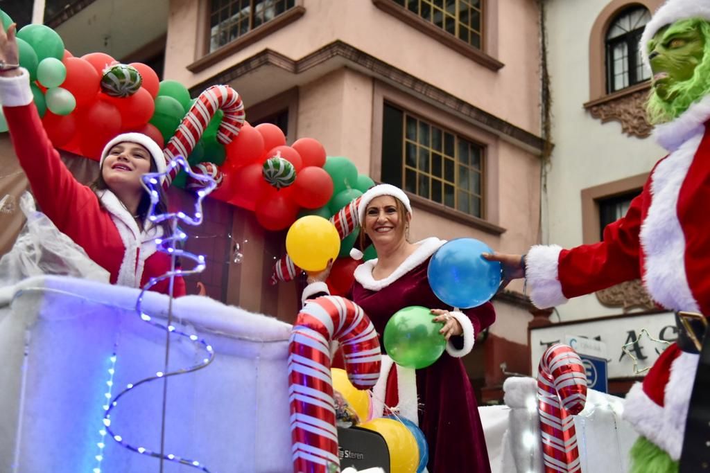 Invita Ayuntamiento a Desfile Navideño el 17 de diciembre a partir de las 19:00 horas 