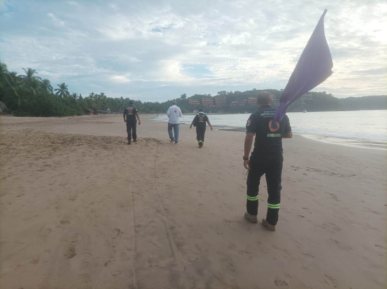 Autoridades en Guerrero activan protocolos de protección a turista y cierran playa Quieta en Zihuatanejo