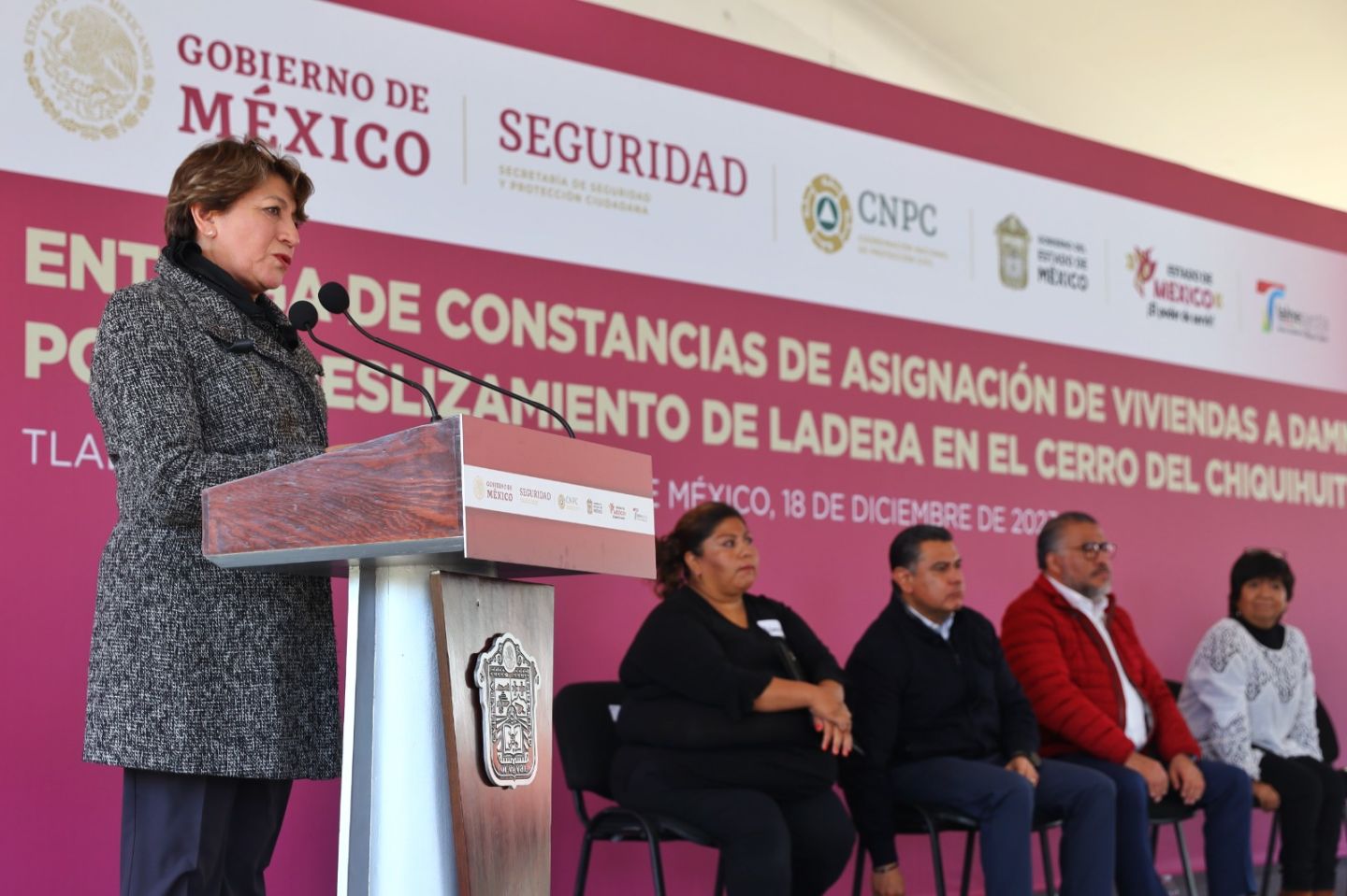 Gobernadora Delfina Gómez entrega 210 viviendas a familias damnificadas por el desgajamiento del Cerro del Chiquihuite