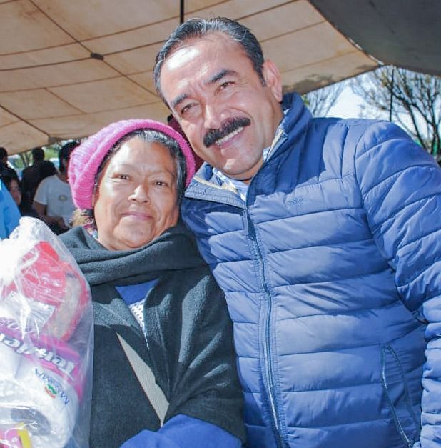 Edil Armando García Méndez entrega a miles de familias apoyo nutricional y alimentario  para contribuir a su economía