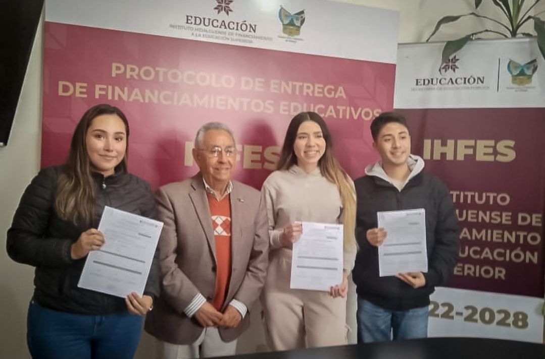 Estudiantes de la UTHH recibieron financiamientos para realizar diplomado y prácticas profesionales en España