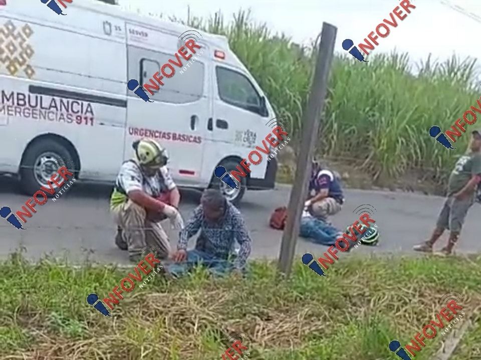 Derrapan motociclistas un herido de gravedad