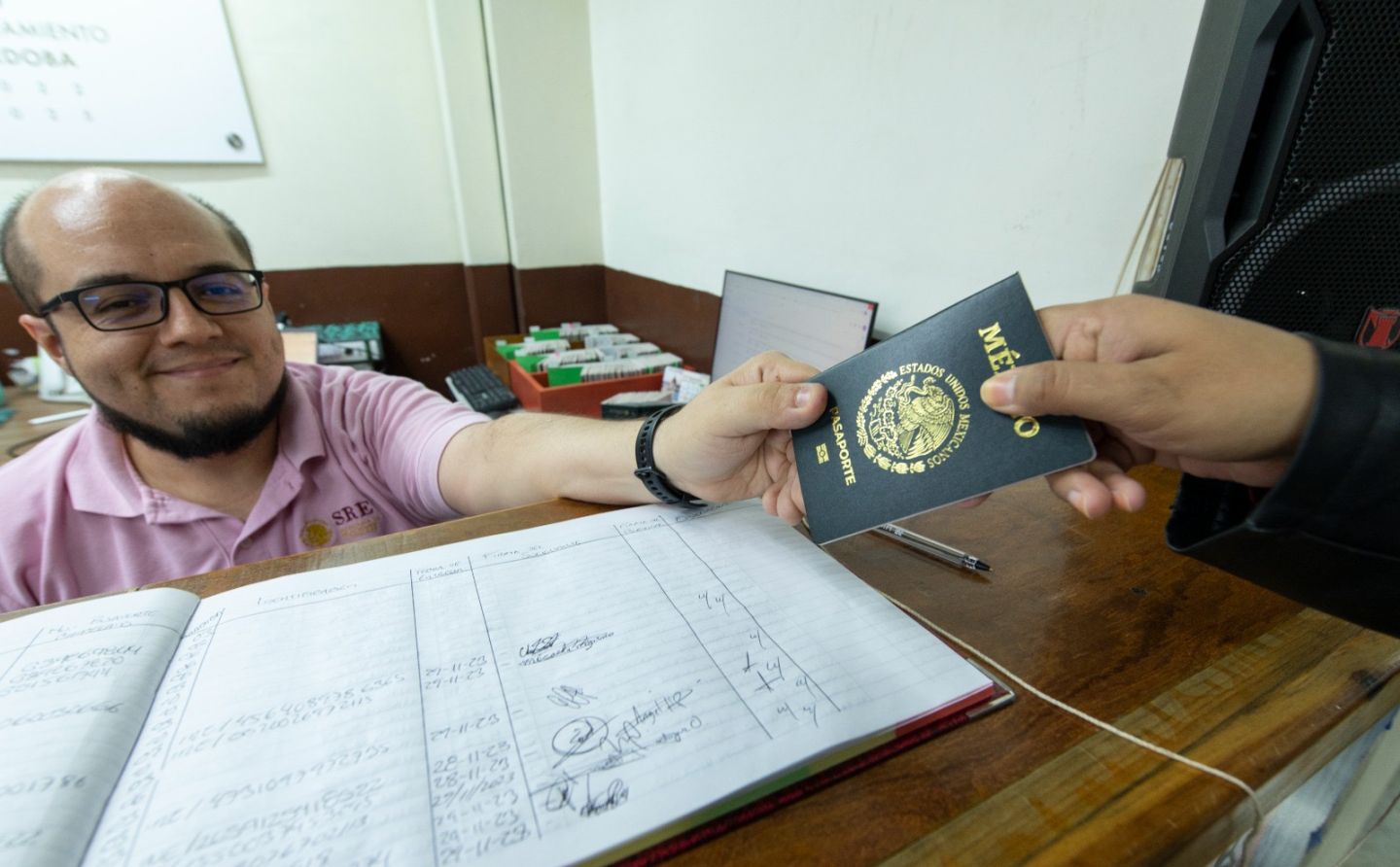Actualiza Relaciones Exteriores costos de pasaporte para 2024