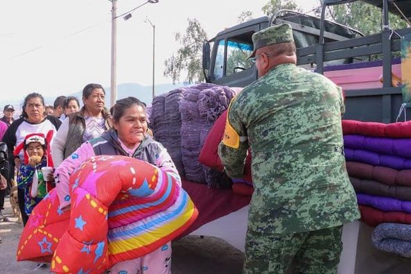 Por Temporada Invernal Sedena Brinda Apoyo a Vecinos Vulnerables de Chimalhuacán