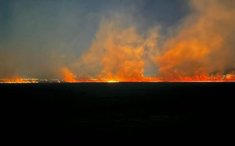 
Pese a que el incendio de La Laguna parecía haber sido controlado por vulcanos el siniestro se volvió a reactivar
