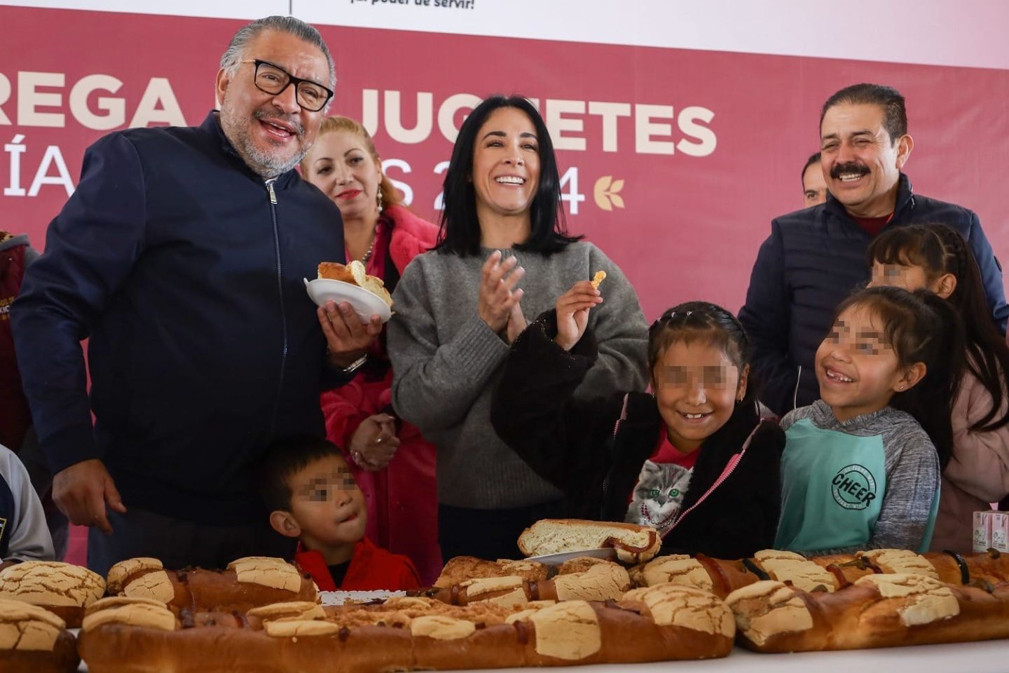 ’Recuperaremos la Tranquilidad en Texcaltitlán’: Secretario General 
de Gobierno, Horacio Duarte Olivares Entrega Juguetes a Niñas y Niños
