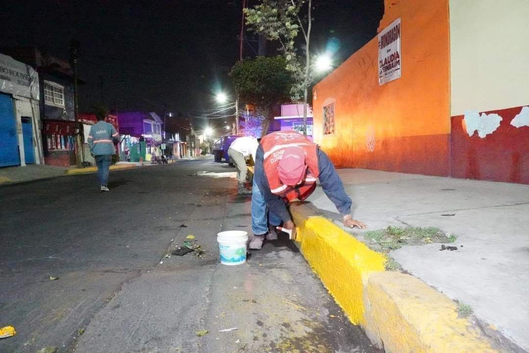 El Gobierno de Cristina González Edil de La Paz, Realiza Limpieza y Balizacion en la Cabecera Municipal 