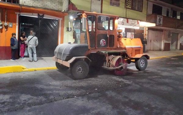 Gobierno de La Paz Realiza Limpieza y Valizacion en la Cabecera Municipal