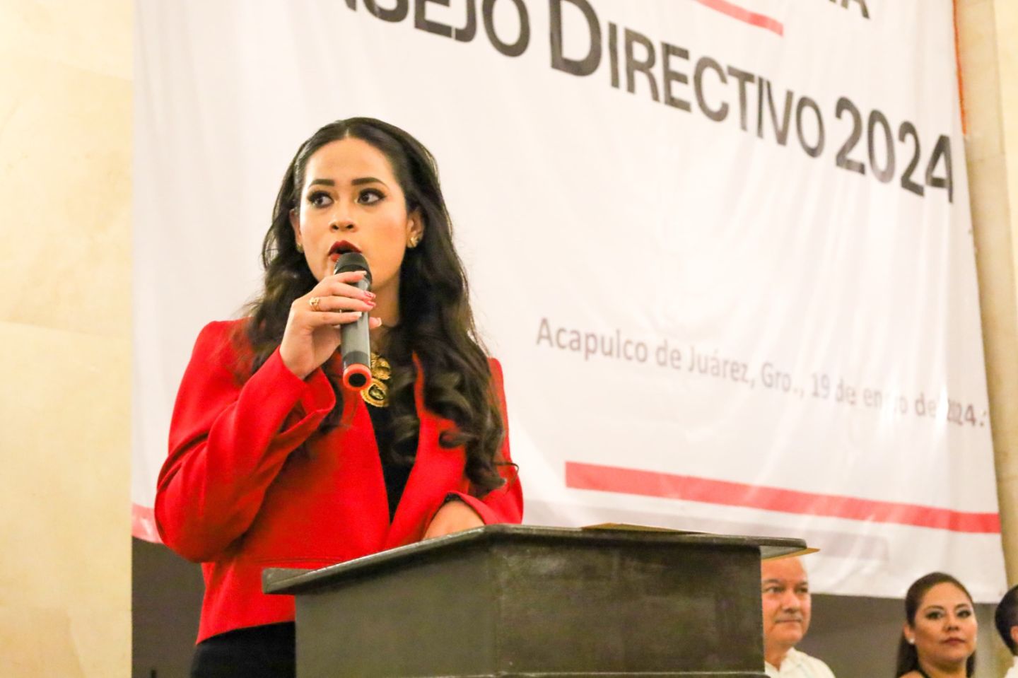 Llama la diputada Gloria Citlali Calixto a continuar por la ruta de la ética y la legalidad, para enfrentar los desafíos de Guerrero 