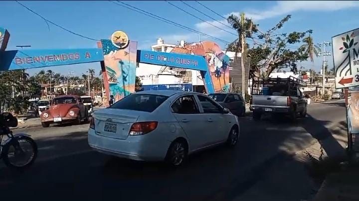 Concluye bloqueo de transportistas en carretera Acapulco-Zihuatanejo