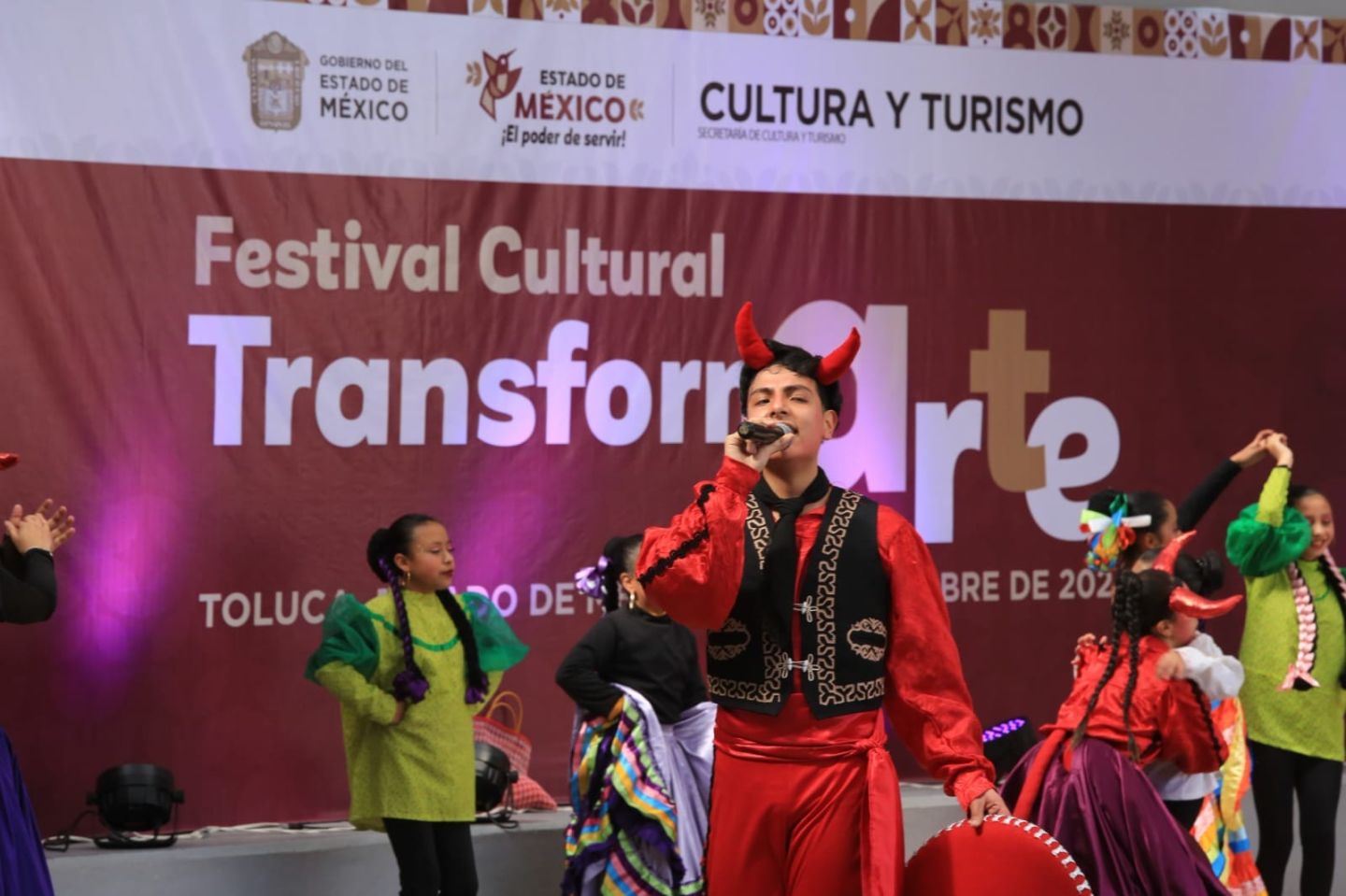 Prepara Secretaria de Cultura y Turismo el
Festival Transform-Arte de enero 2024
