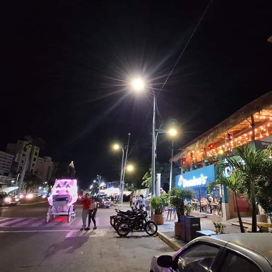 Atiende gobierno de Acapulco reportes de luminarias