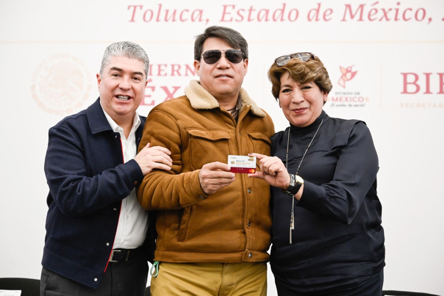 Entrega Gobernadora Delfina Gómez Pensiones a Personas con Discapacidad en el Estado de México; 155 mil Beneficiarios en la Primera Etapa

