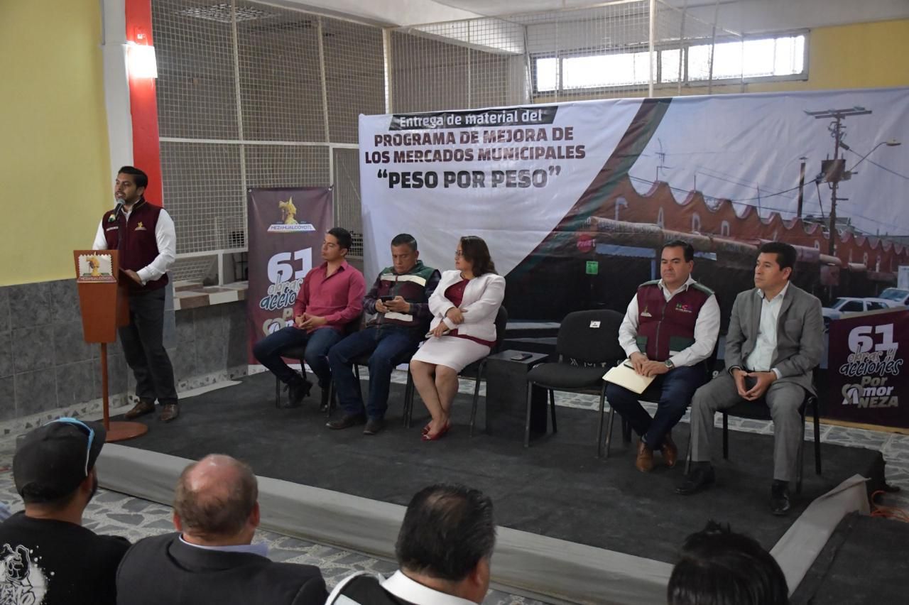Rehabilitarán 57 mercados públicos en Neza: Adolfo Cerqueda