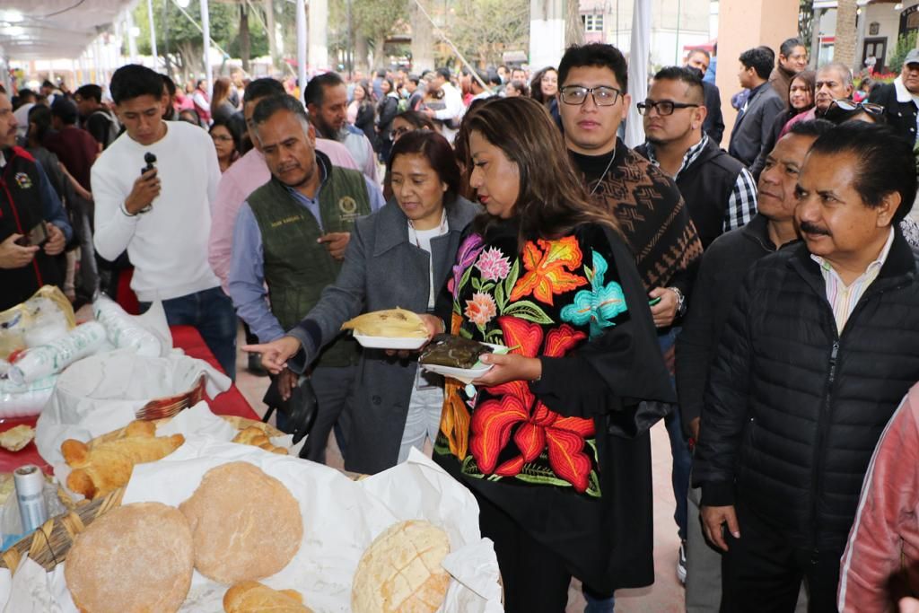 Inicia feria del tamal y expo pan en Chimalhuacán 