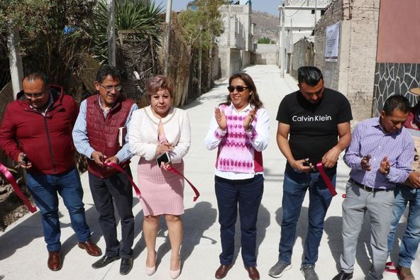 Presidenta de Chimalhuacán Entrega Obras de Pavimentación, Drenaje y Red de Agua a Habitantes de Zona Comunal San Agustín