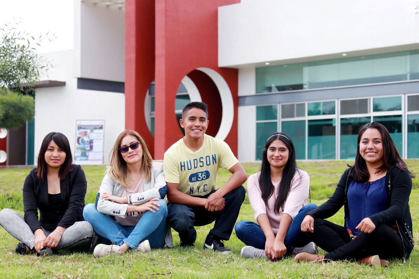 Amplían oferta educativa de estudios superiores en el Estado de México