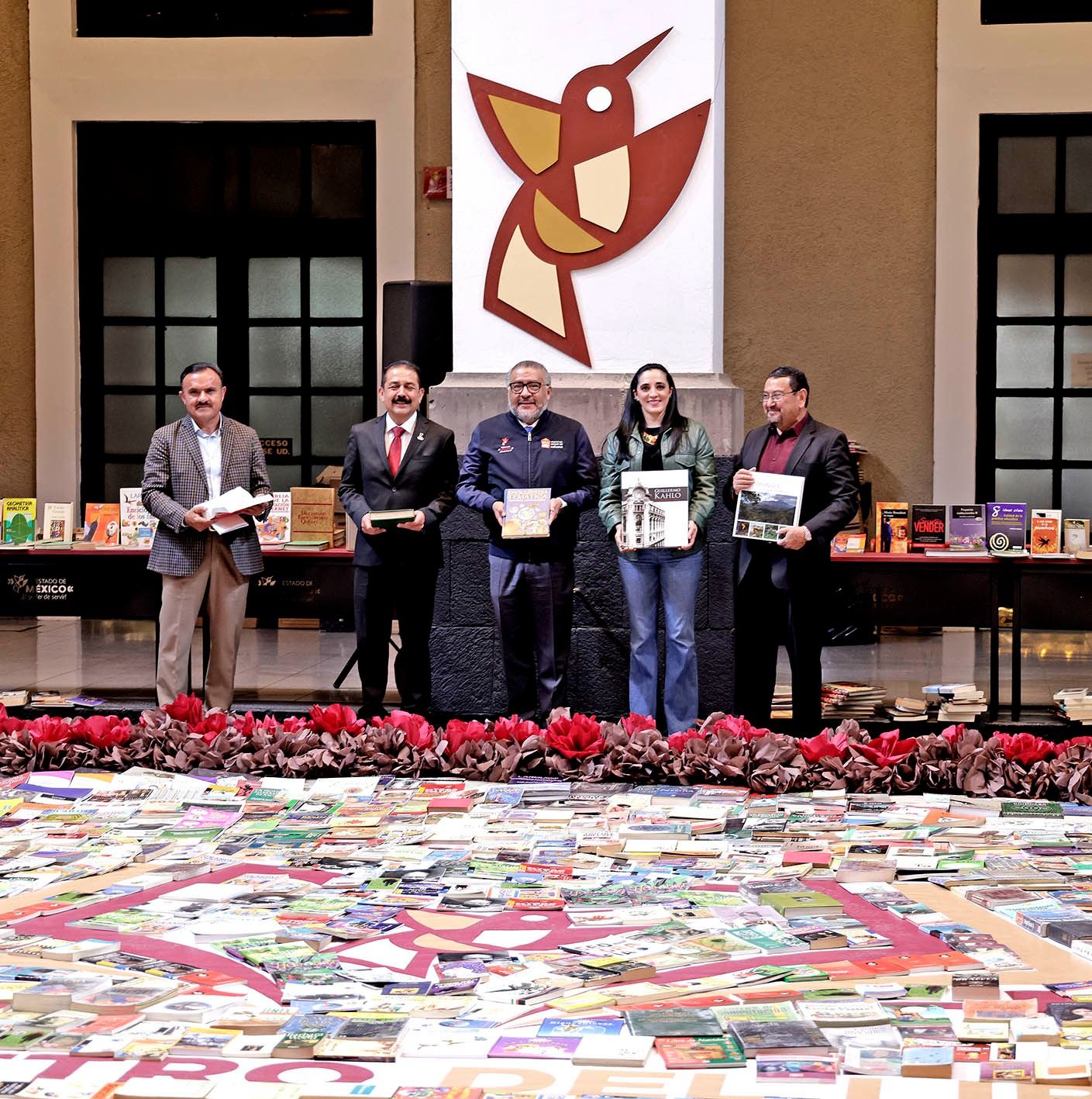 El Gobierno que Preside Delfina Gómez Logra Exitosa Jornada "Kilómetro del Libro"; Reúne más de 11 mil Ejemplares
