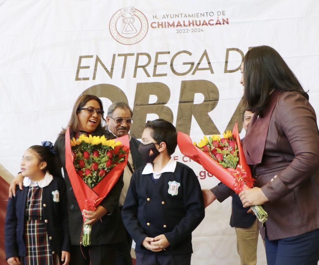 Benefician en Chimalhuacán a alumnos de primaria con rehabilitación de sanitarios 