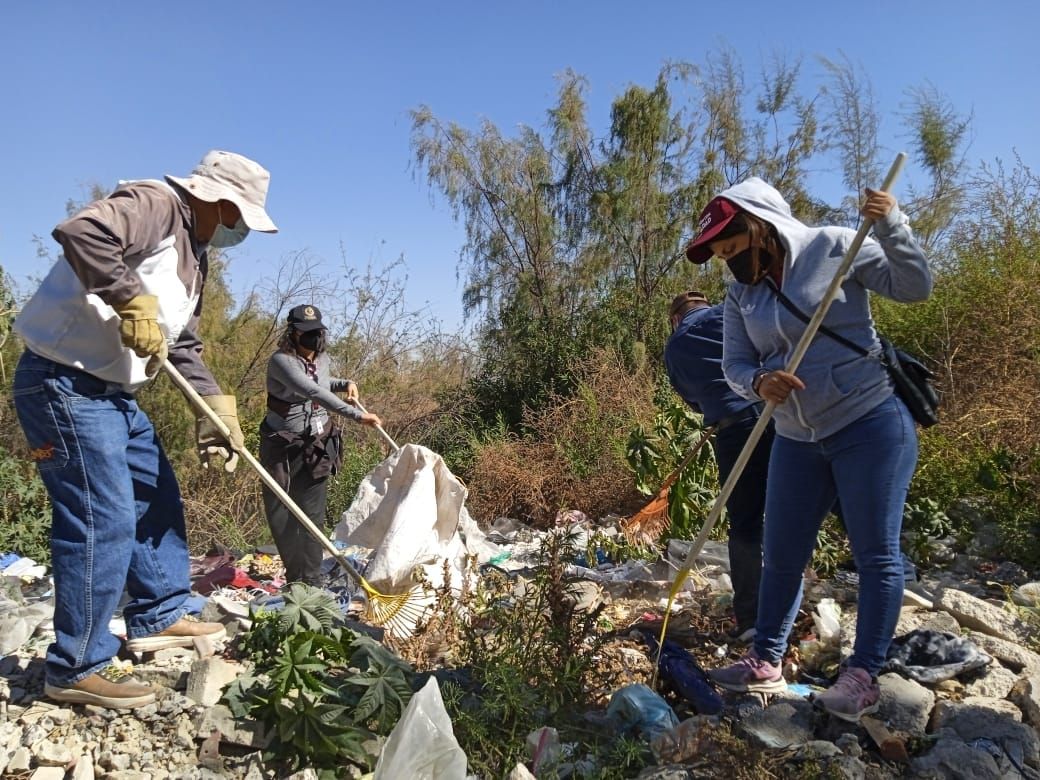El Gobierno de Chimalhuacán Sigue Realizando
Jornadas de Limpieza Ahora en Barrio Fundidores
