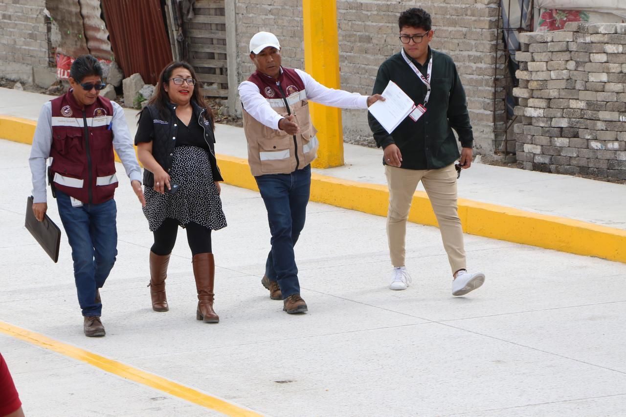 Reciben vecinos de calle Lázaro Cárdenas en Chimalhuacán obra de pavimentación 