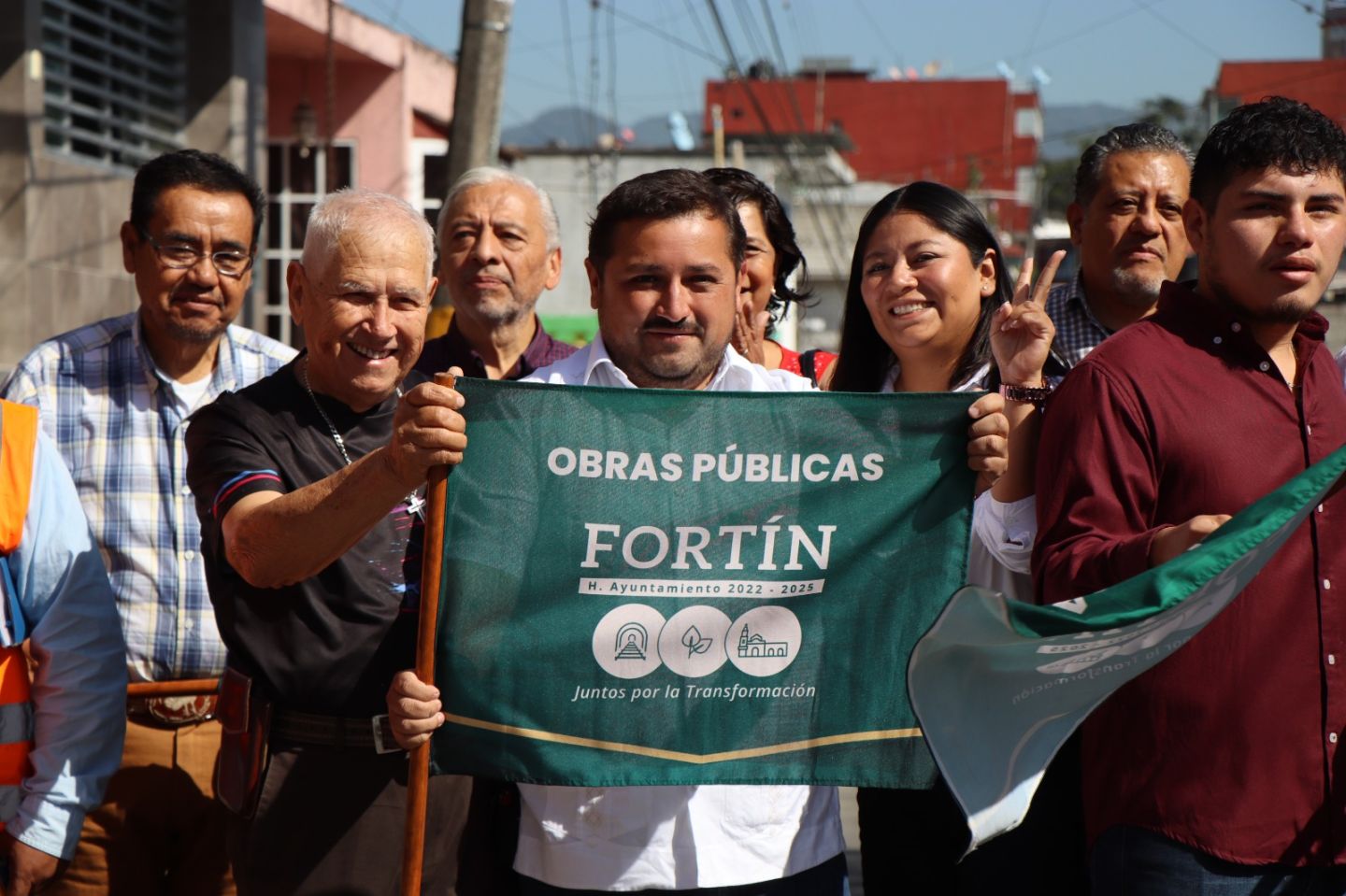 Obra pública avanza en comunidades de Fortín