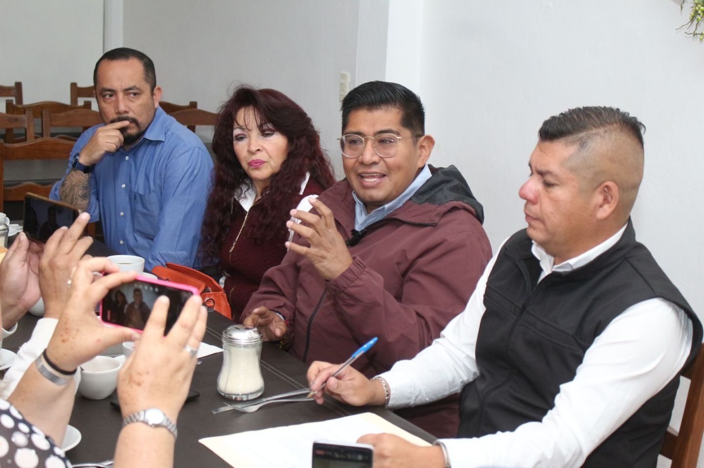 Aspirantes de Morena denuncian falta de transparencia y nepotismo en designación de candidatos