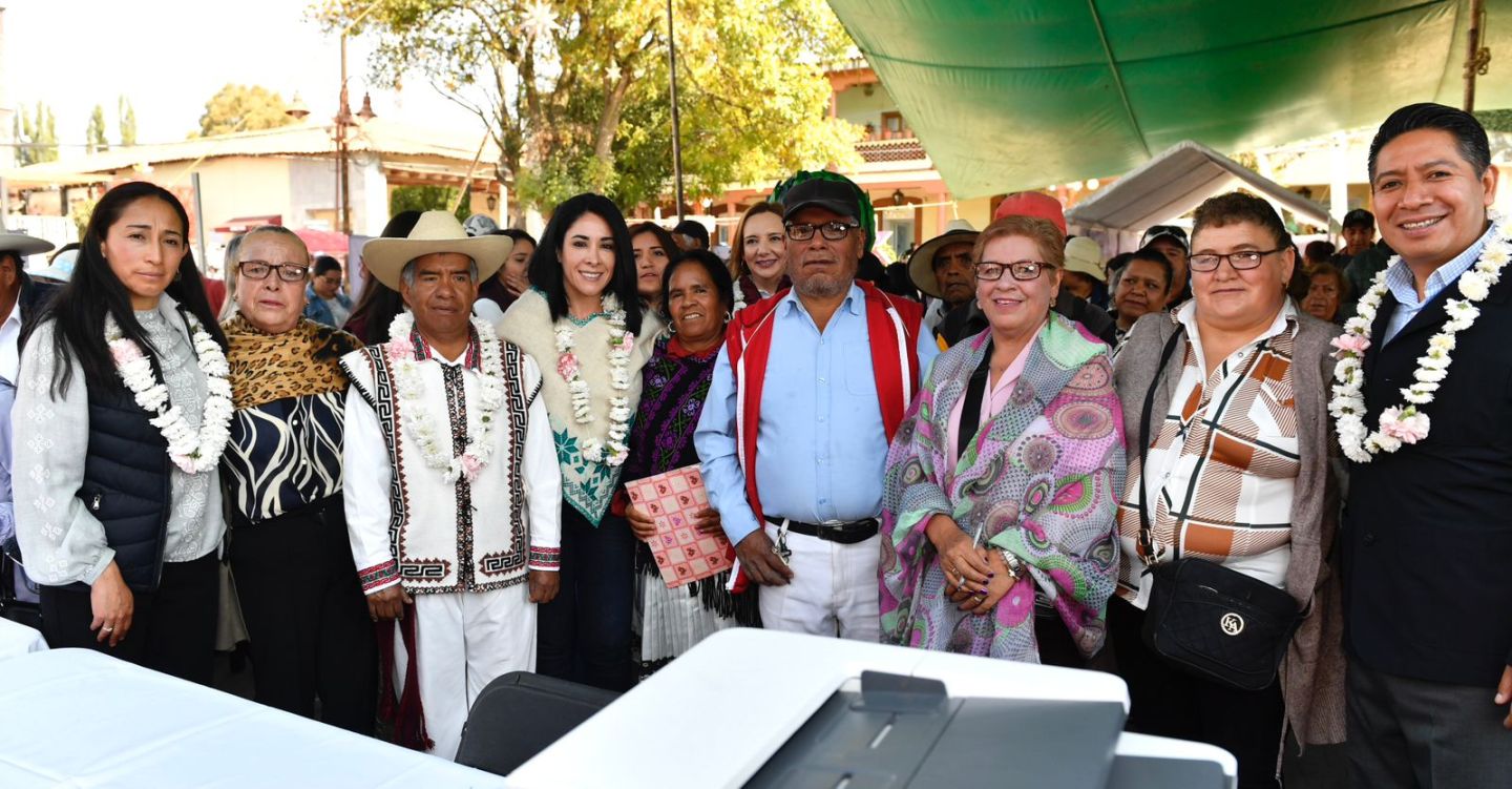 Brinda Gobierno de Delfina Gómez Álvarez atención a población mazahua con Jornadas DIFEM
