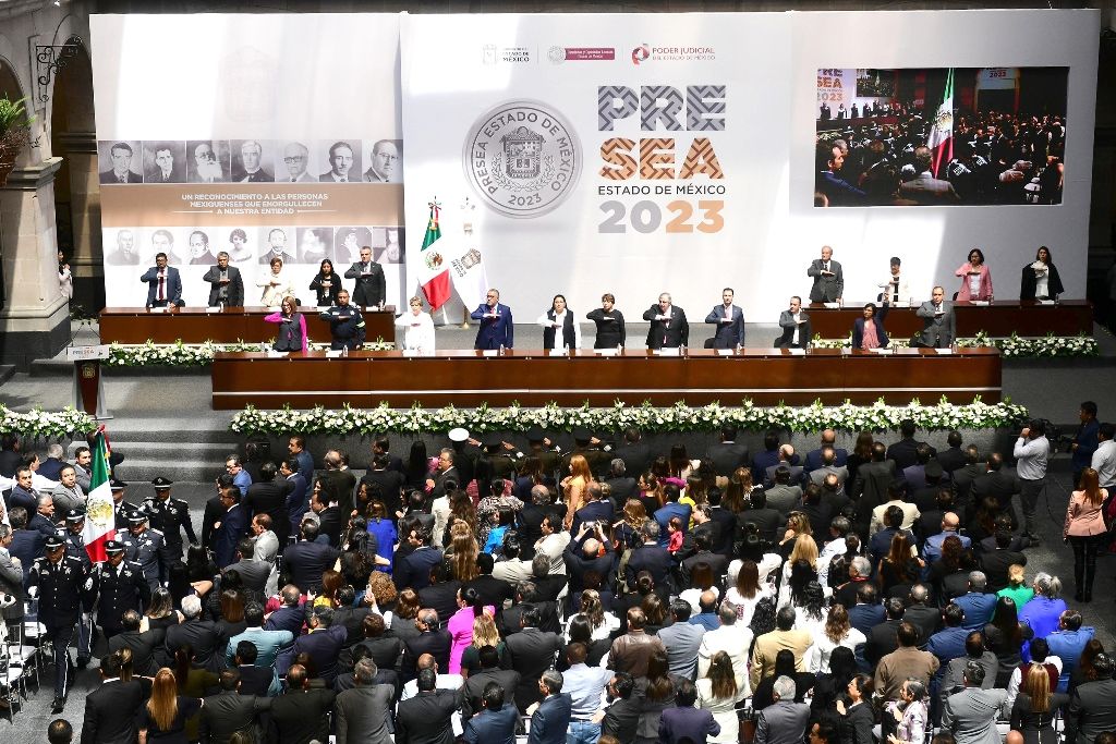 Se conmemoran 200 años de la fundación del Estado de México y reconocen a mexiquenses destacados con la Presea Estado de México 2023