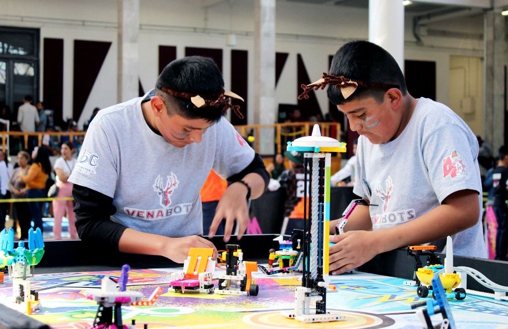 Estudiantes mexiquenses triunfan en concurso nacional de robótica ’First LEGO Challenge 2023-2024’