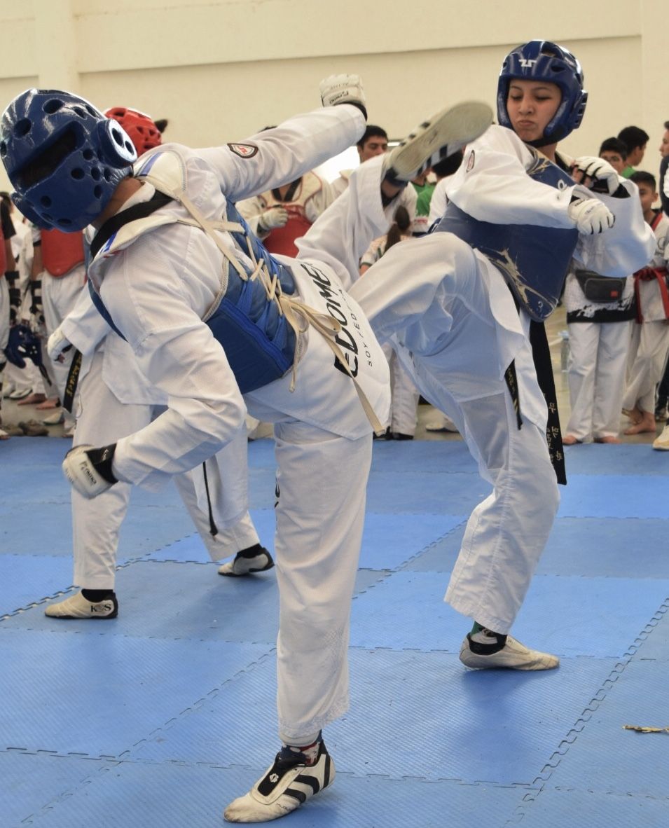 Recibe ciudad deportiva mexiquense a más de 700 taekwondoínes en tope de selecciones de la FMTKD 
