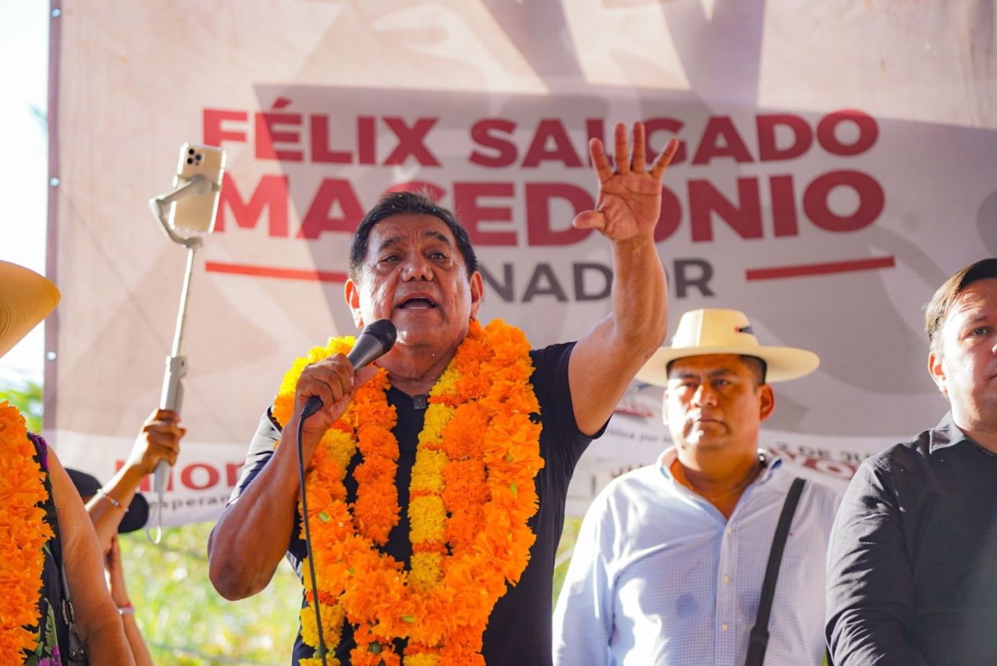 Convoca Félix Salgado en Chilpancingo, a los no favorecidos con candidaturas a seguir en la lucha por la transformación 