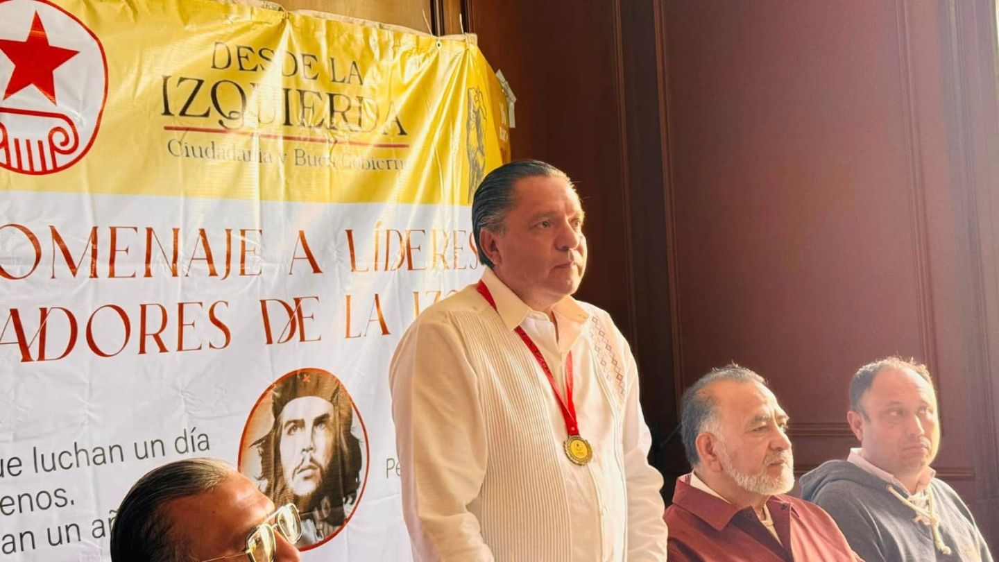 Recibe Ricardo Moreno Bastida Homenaje de la Izquierda Mexiquense

