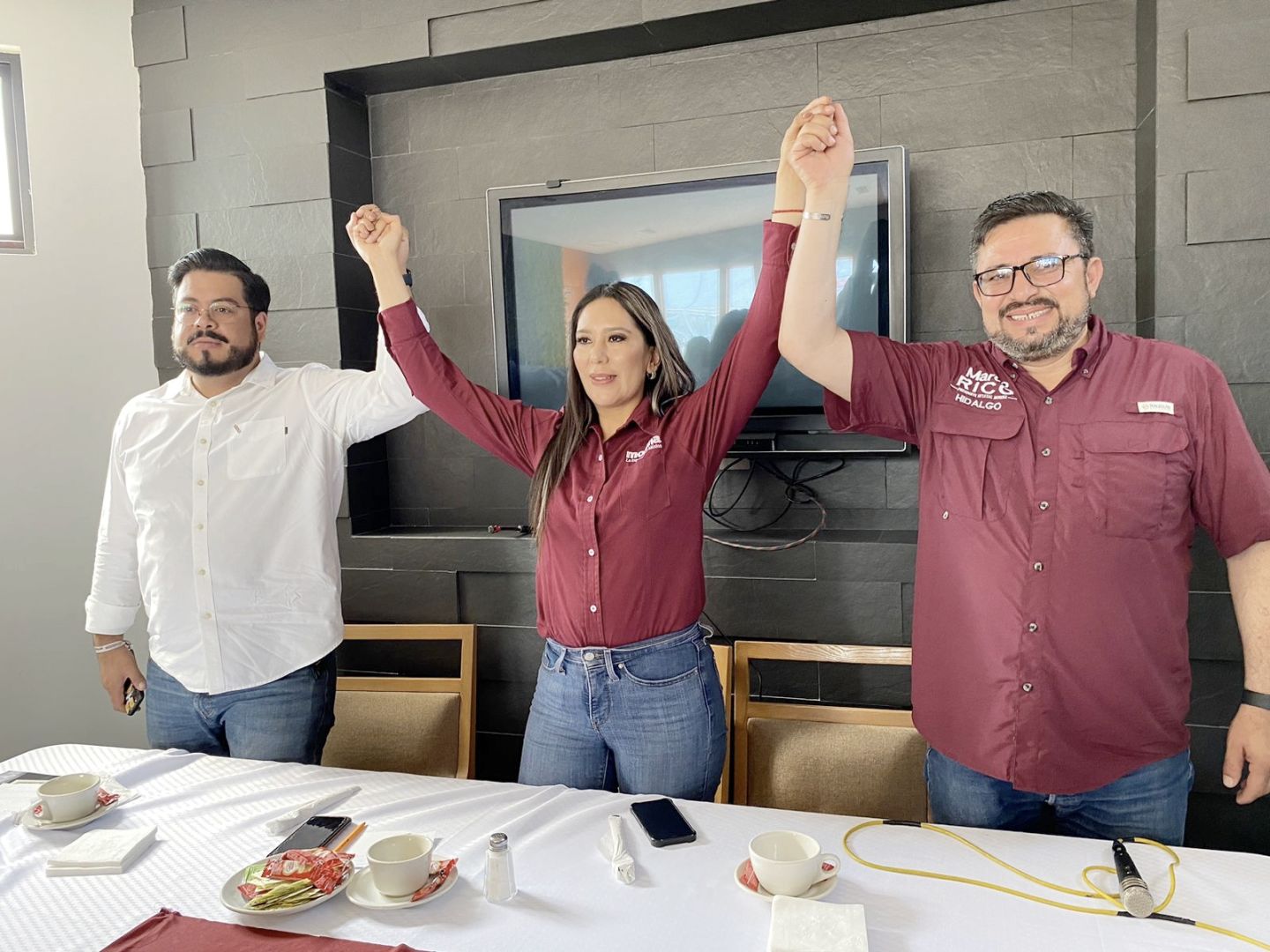 Candidata de Morena denuncia robo de lonas y guerra sucia