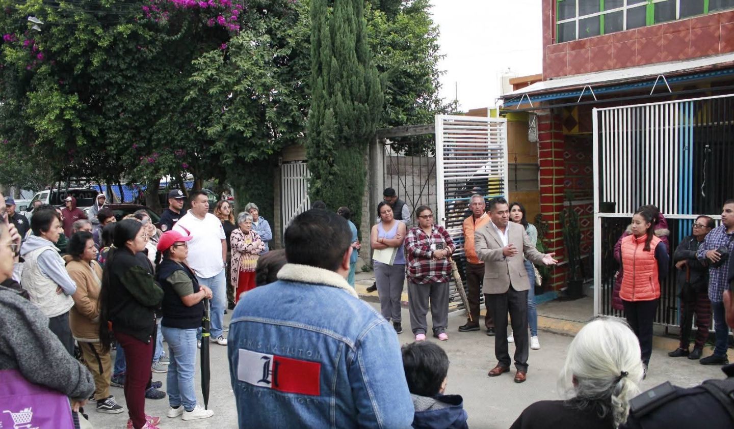 El alcalde Javier Mendoza Vásquez se reunió con vecinos de la unidad habitación de CAME, dónde escuchó cada una de sus peticiones