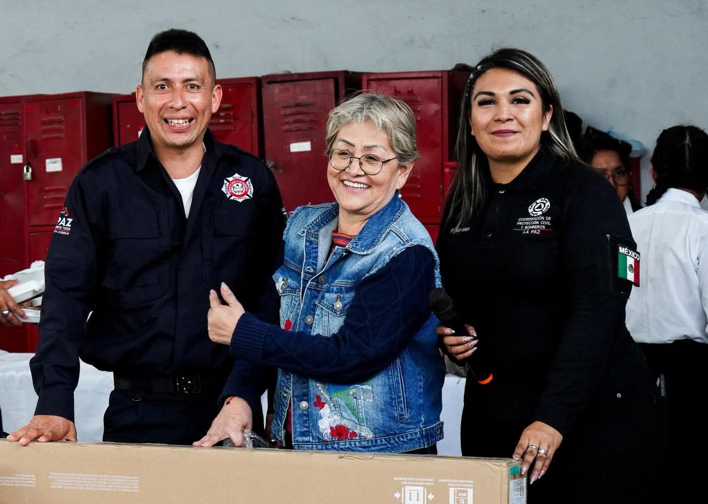 EL TRABAJO DEL BOMBERO NO TIENE PRECIO: PRESIDENTA MUNICIPAL DE LA PAZ